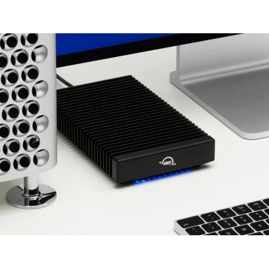 OWC ThunderBlade X8 8TB | RAID Array 8x 1TB NVMe M.2 SSD, Thunderbolt 3, USB-C