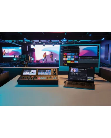 Roland VR-400UHD Video Mixer