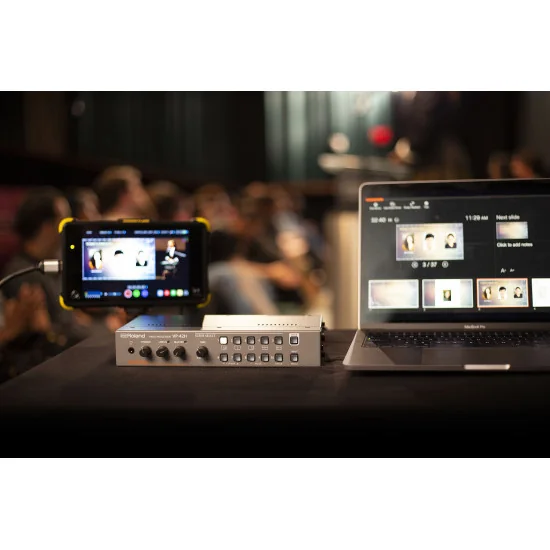 Roland VP-42H Processeur vidéo