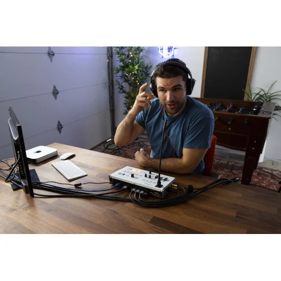 Roland VR-1HD Video Mixer