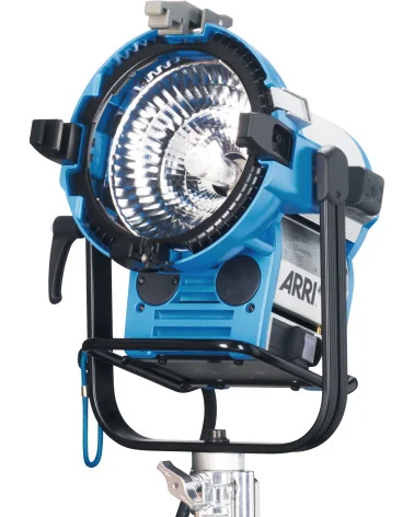 ARRI M8 MAN HMI PAR